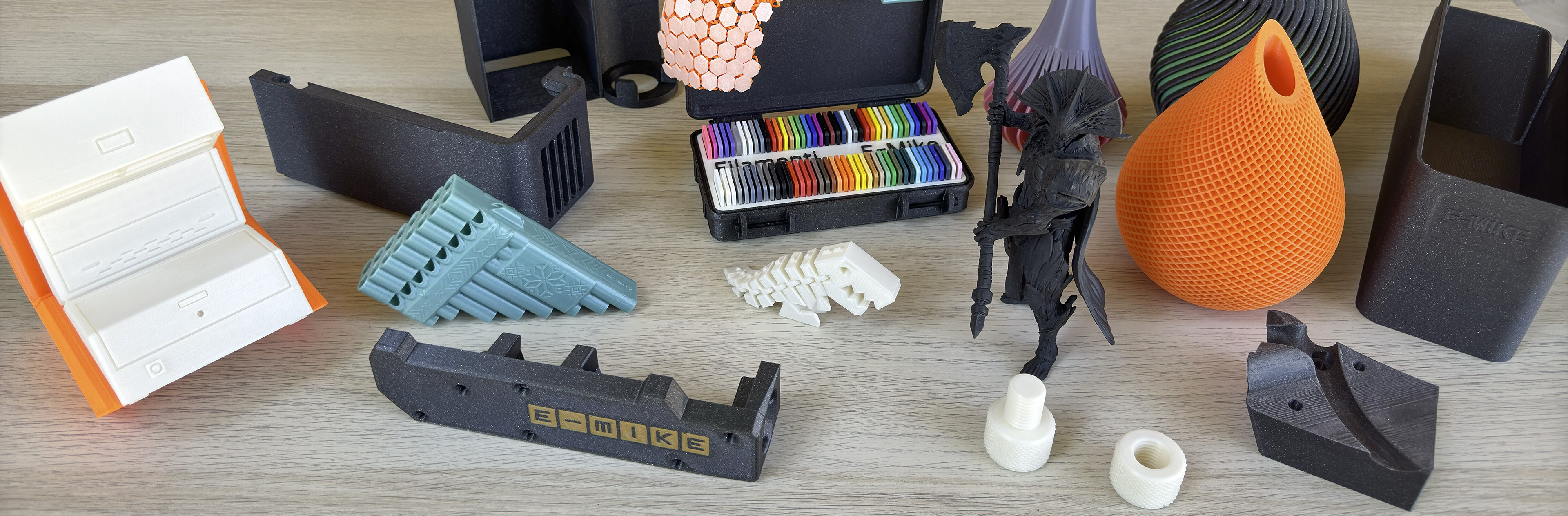 Stampante 3D in funzione – E-MIKE 3D Lab